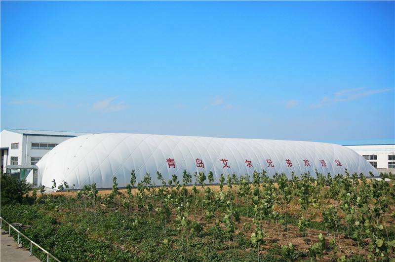  目前，推廣和發(fā)展氣膜結(jié)構(gòu)建筑已刻不容緩