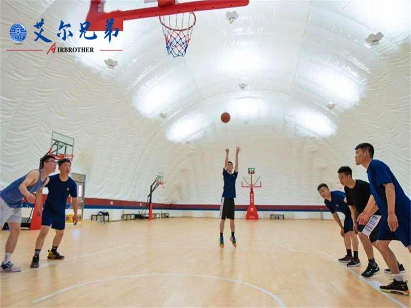 氣膜建筑：夏季運(yùn)動(dòng)“必備單品”，室內(nèi)運(yùn)動(dòng)館