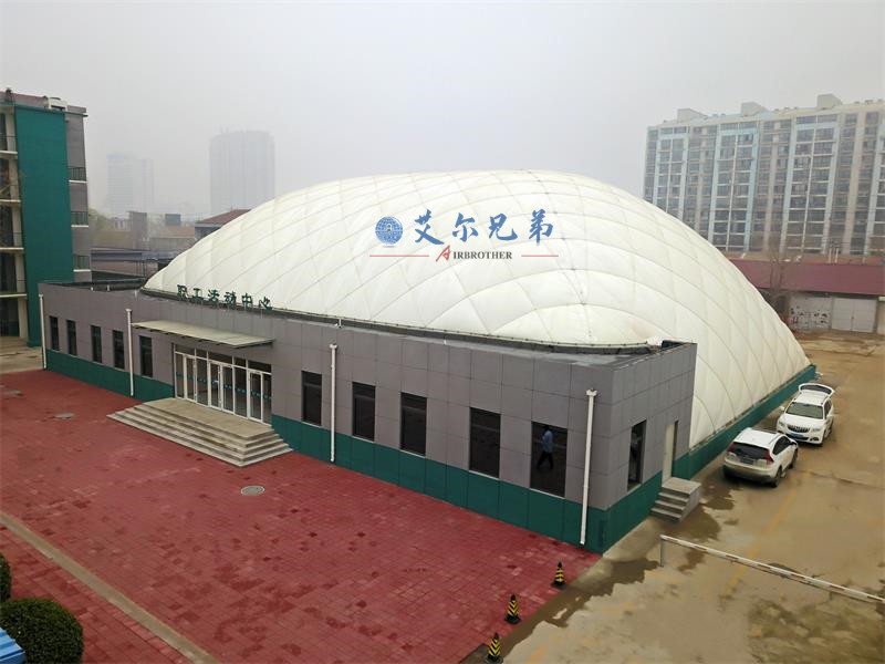 氣膜游泳館，專業(yè)氣膜建筑生產(chǎn)廠家